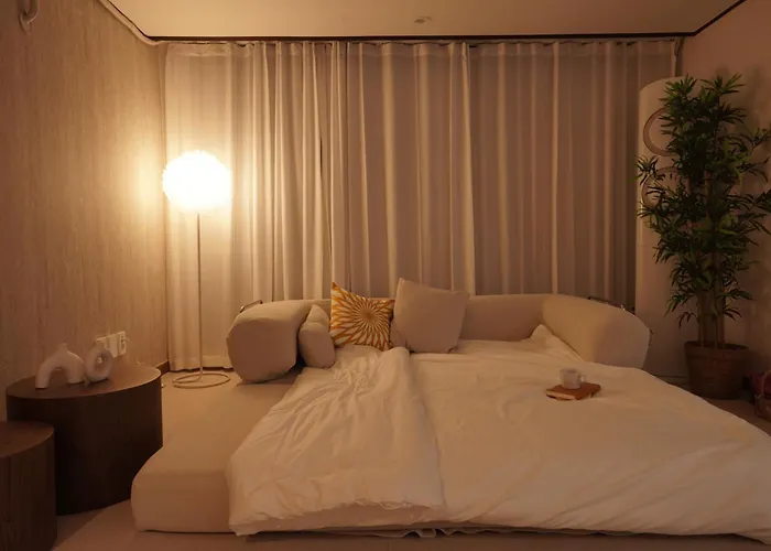 Wangsimni Station 3 Min Walk Line 2 Near Seongsu Hanyang Univ 3br Sleeps 8 Appartement *