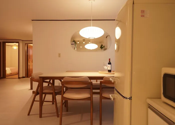 Wangsimni Station 3 Min Walk Line 2 Near Seongsu Hanyang Univ 3br Sleeps 8 Appartement