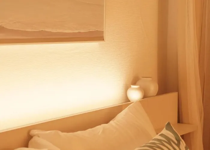 Wangsimni Station 3 Min Walk Line 2 Near Seongsu Hanyang Univ 3br Sleeps 8 * Seoel