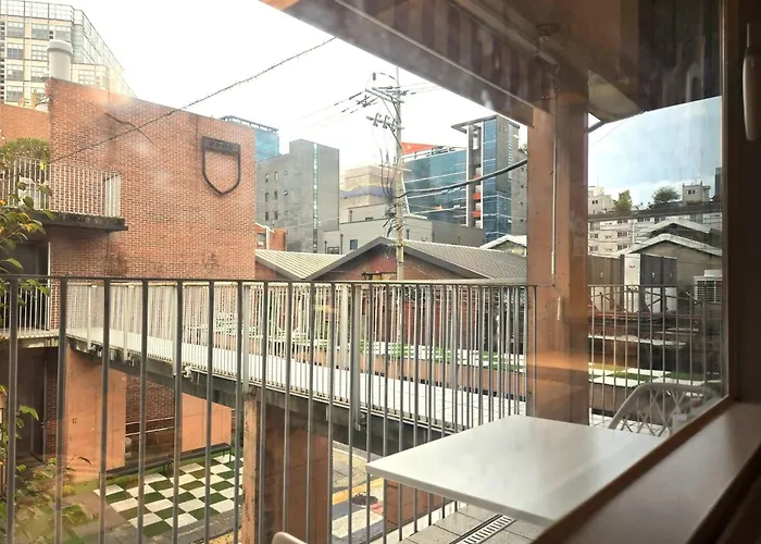 Appartement Wangsimni Station 3 Min Walk Line 2 Near Seongsu Hanyang Univ 3br Sleeps 8