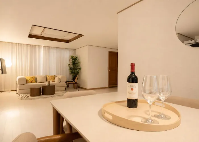 Wangsimni Station 3 Min Walk Line 2 Near Seongsu Hanyang Univ 3br Sleeps 8 Appartement *